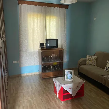 Laura Hauze Apartment *